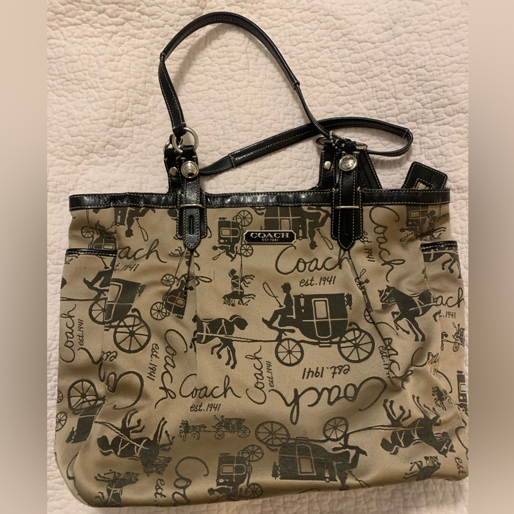 Coach Horse and Carriage Tote